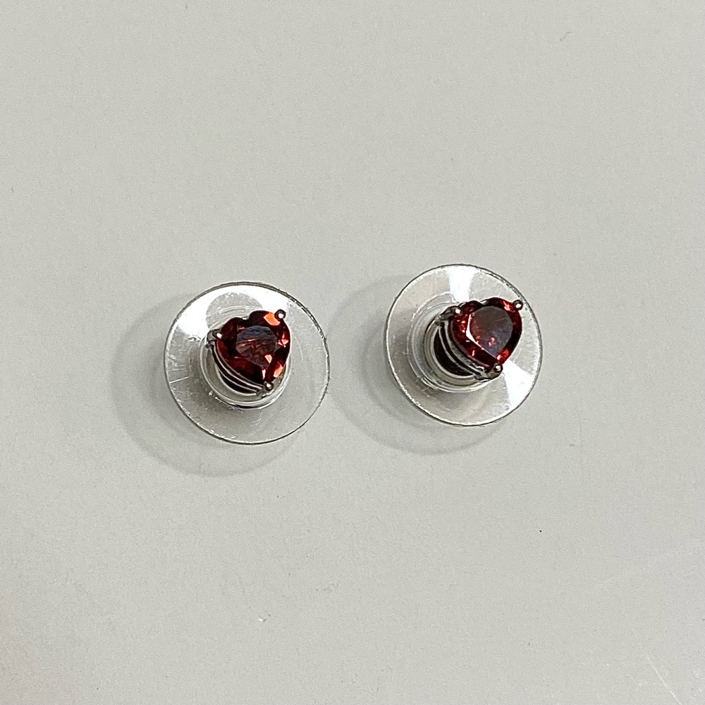 Red Heart Shaped Garnet Earrings (Sterling Silver) TGW 1.2 carats